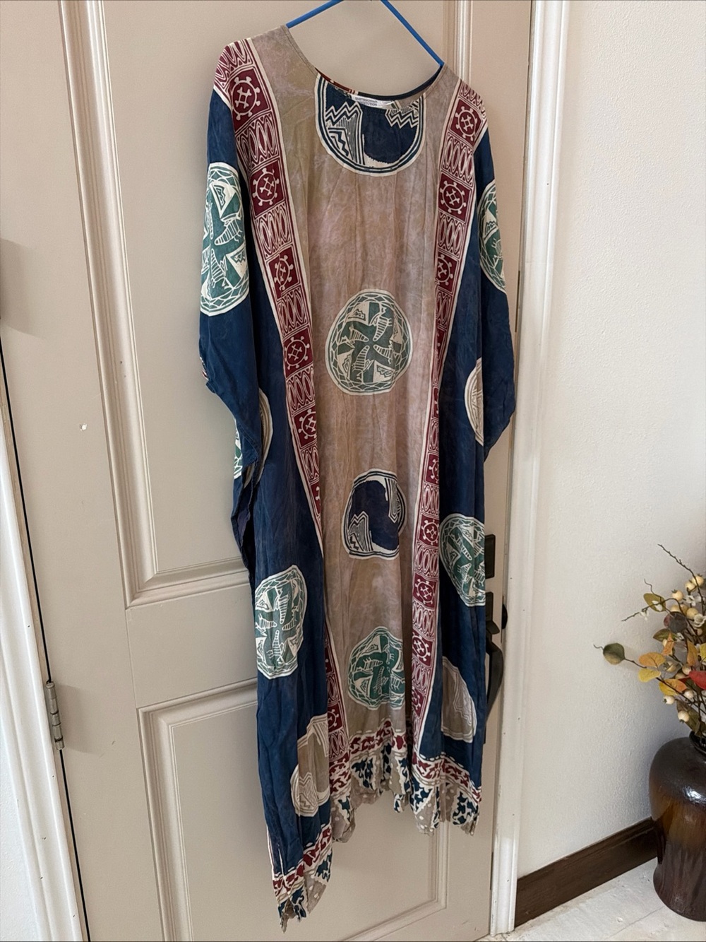 Smithsonian institution tribal Bohemian Navy & Beige Printed Caftan dry clean